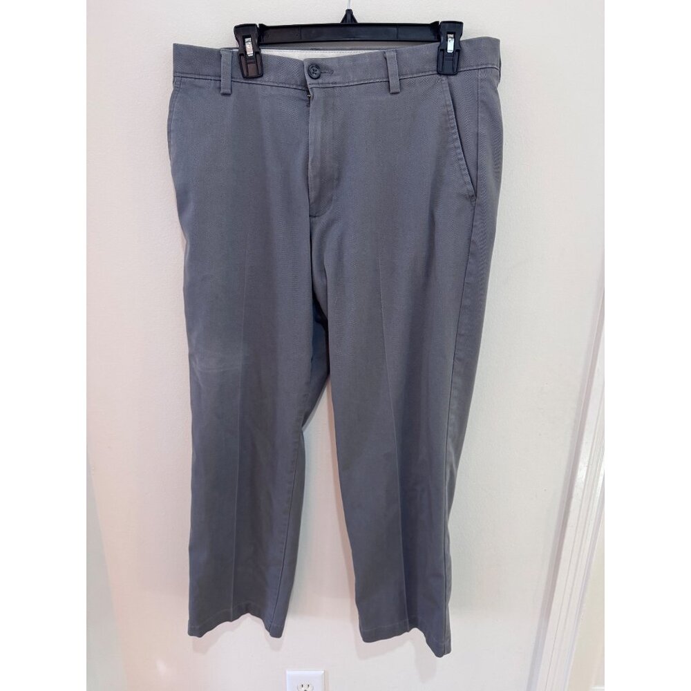 Dockers Mens Classic Fit Grey Chino Pants 33x30 Flat Front Casual Office Wear